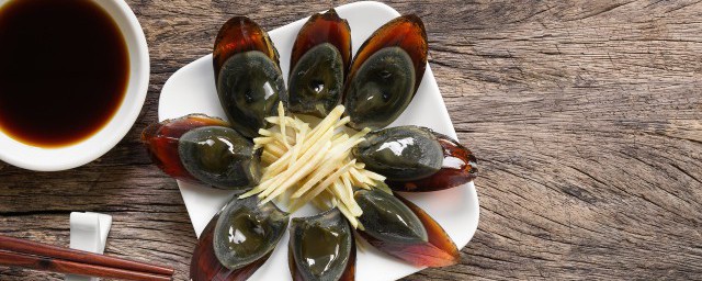 皮蛋可以直接吃吗(买的皮蛋可以直接吃吗)