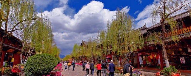 关于丽江古城维护费是否必须要交纳(丽江古城什么时候不收古城维护费的)