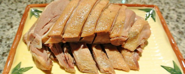 盐水鸭的简单介绍(盐水鸭百度百科)