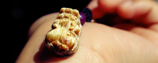 女人带貔貅的方法(女人怎么带貔貅好)