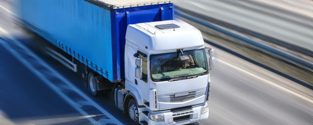 搅拌车倒挡下坡的技巧有哪些(搅拌车重车倒车下坡正确方法)