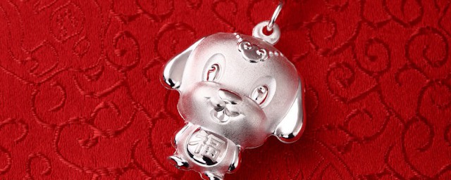 婴儿满月礼物选择(满月婴儿买什么礼物好)