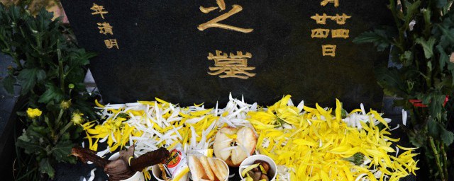 信佛教的人农历十五扫墓禁忌有哪些(阴历十四能不能扫墓)