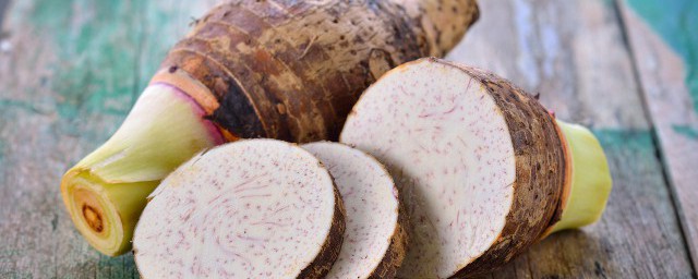 怎样做咸蛋黄芋泥古早蛋糕(芋泥古早蛋糕做法)