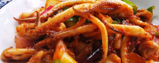 爆炒鱿鱼须怎么做(爆炒鱿鱼须怎么做好吃窍门)