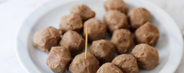 买的撒尿牛丸家常吃法是什么(撒尿牛丸能吃吗)