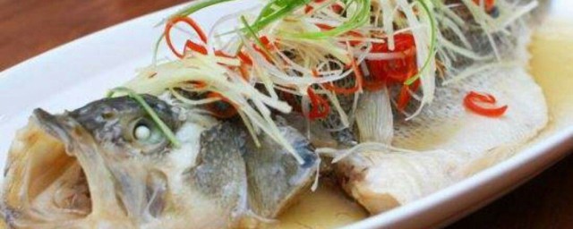 鲈鱼清蒸方法(鲈鱼清蒸步骤)