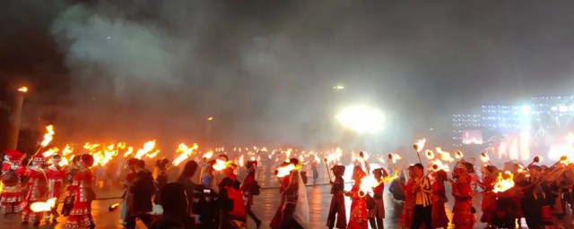 什么是彝族火把节(彝族火把节又叫什么节)