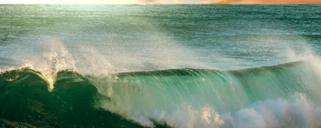 梦见海水涨潮的寓意(梦见海水涨大潮)