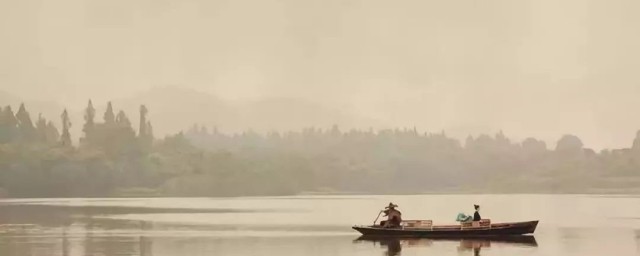 何以与君识无言泪千行的意思(何以与君识惟有泪千行)