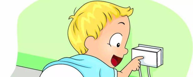 触电自救的技巧(触电时自救的方法)