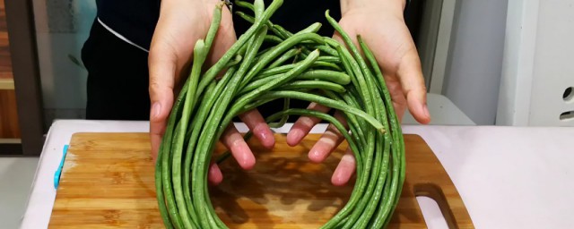 炒豆角要不要焯水(炒豆角到底要不要焯水)