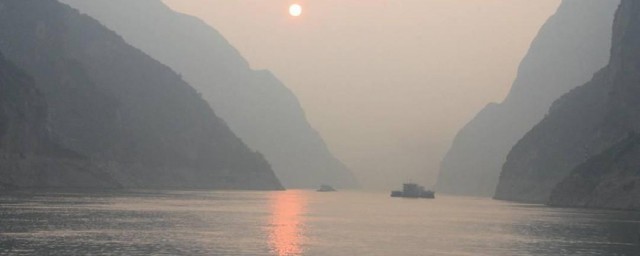 世界第一长河简介(世界第一长河是什么是多少)