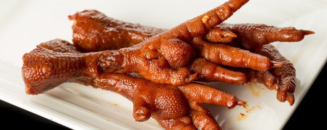 怎样煮鸡爪软而不烂(鸡爪要怎么煮才不会太烂)