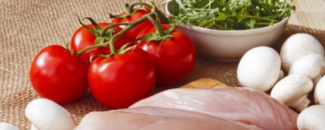 番茄和黄瓜为什么不能一起吃(黄瓜番茄为啥不能一起吃)