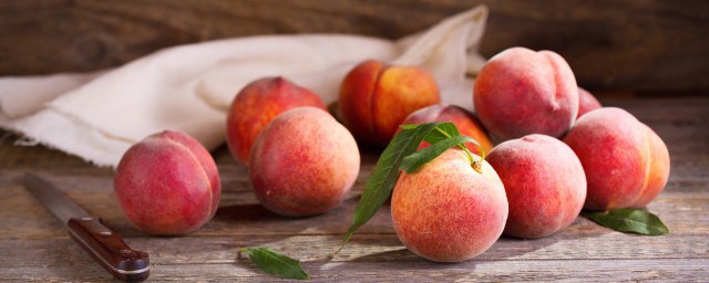 鸡蛋可以和桃子一起吃吗(桃子能和鸡蛋一起吃吗)