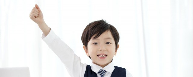 生活中有什么是轴对称的物体(生活中是轴对称图形的物体有什么)