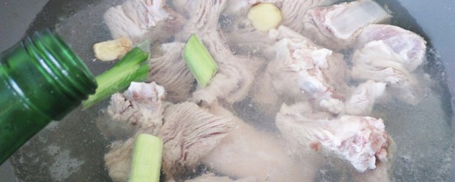 排骨焯水时间(排骨焯水时间长了)