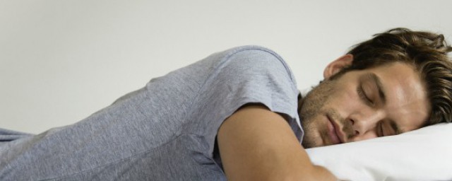 梦见掉水里了是啥意思(做梦梦见掉水里面什么意思)