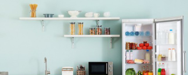 冷水和热水放冰箱先结冰是哪一种(冷水和热水在冰箱里哪个先结冰)