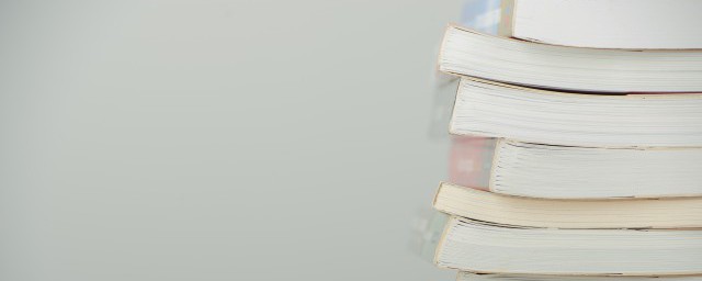 遥望洞庭山水色白银盘里一青螺的含义(遥望洞庭山水翠白银盘里一青螺的含义)