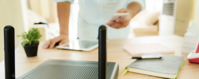 移动宽带光信号闪红灯是啥意思(移动宽带网络光信号闪红灯)