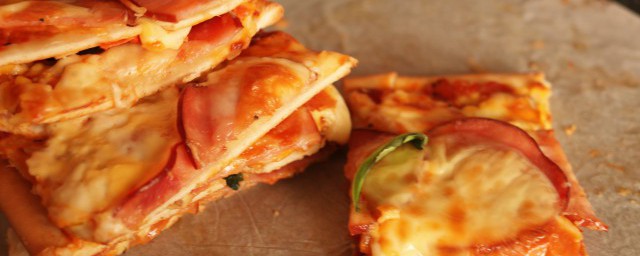 玉米香肠披萨怎么做(玉米披萨怎么做好吃)