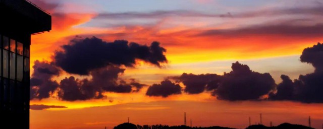 青春晚霞文案有哪些(关于晚霞的文案有哪些)