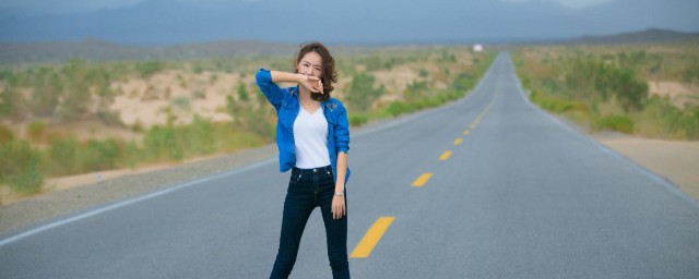 黄实线加白虚线到底是什么意思(白实线和黄虚线)