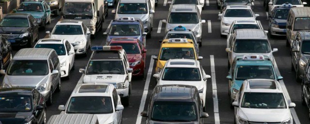 关于深圳2021年的限行时间(2021年深圳限行什么时候)