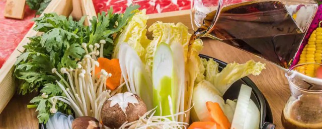 吃寿喜锅无菌蛋吃法(寿喜锅怎么吃鸡蛋)