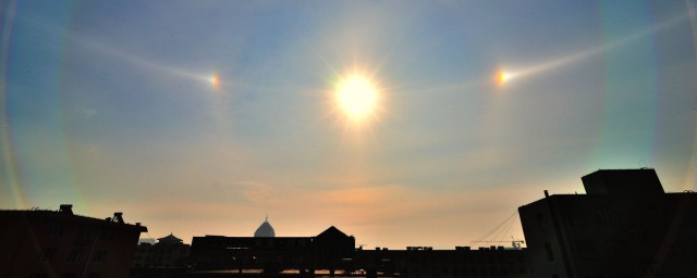 太阳的内部结构有哪些部分(太阳的外部结构分别是什么)