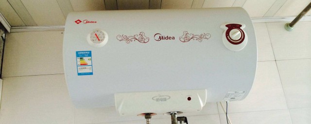 美的燃气热水器打着火又熄火怎么回事(美的燃气热水器点火后熄灭什么原因)