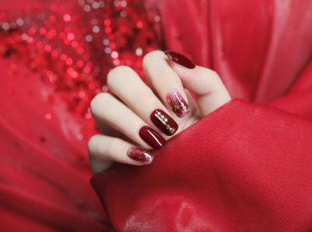 2021春节美甲图片大全红色显白(春节美甲图片大全2020红色)
