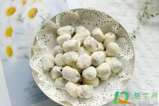 奶枣的杏仁要用原味的还是咸味的(奶枣杏仁口感)