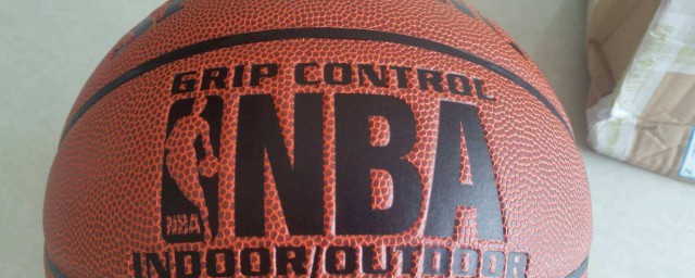 这个牌子介绍(你看一下这个牌子)