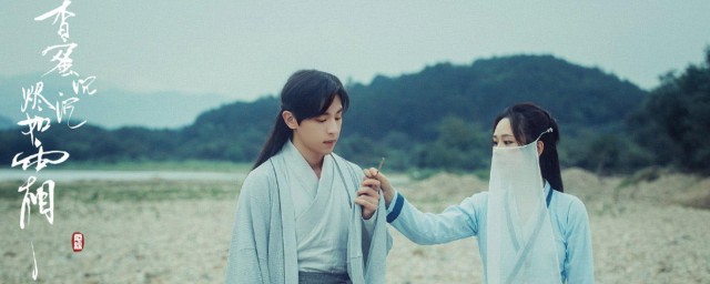 锦觅的饰演者是谁(香蜜沉沉烬如霜中的锦觅是谁扮演的)