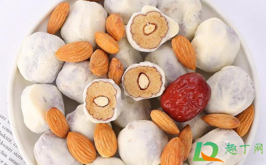 奶枣的杏仁要用原味的还是咸味的(奶枣杏仁口感)