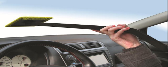 擦玻璃清洁器的使用方法介绍(擦玻璃器怎么擦干净)