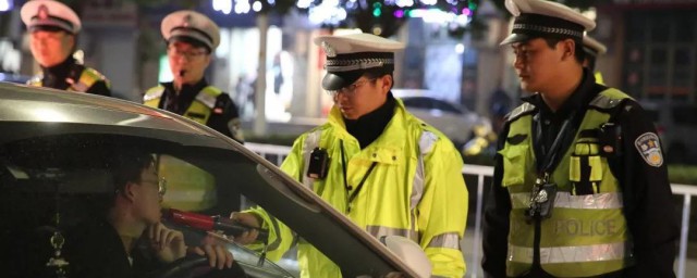 要罚款吗(坐车后排不系安全带要罚款吗)