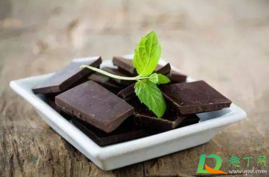 打新冠疫苗可以吃巧克力吗(打新冠疫苗能吃巧克力嘛)