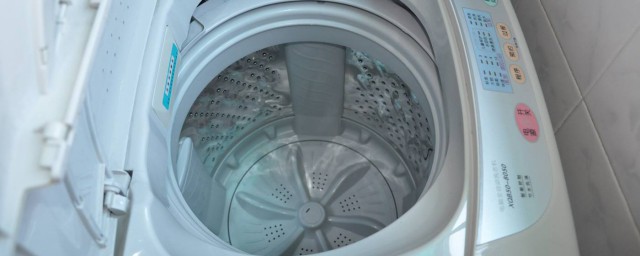 洗衣机不脱水显示e3是怎么回事(洗衣机不脱水,显示E3)