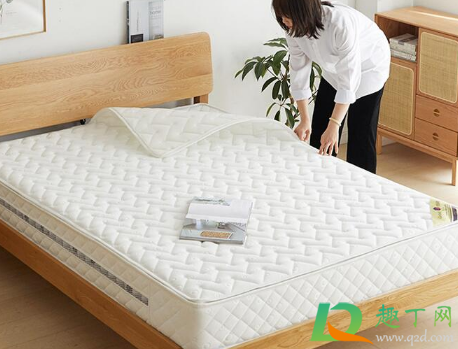 床垫有黄印子是为什么(为什么床单上有黄色印记)