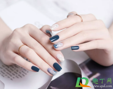 贴甲片正常多久掉(贴甲片最多能保持多久)