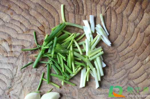 打新冠疫苗可以吃大蒜吗(打上新冠疫苗能吃大蒜吗)