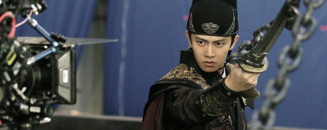 锦衣之下剧情介绍(锦衣之下剧情介绍 大结局)