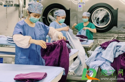 滴露消毒液洗衣服怎么用(滴露消毒液怎么机洗衣服)