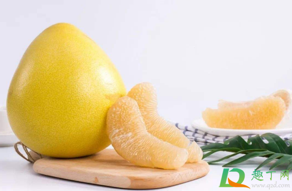 打新冠疫苗可以吃柚子吗(打新冠疫苗能不能吃柚子)