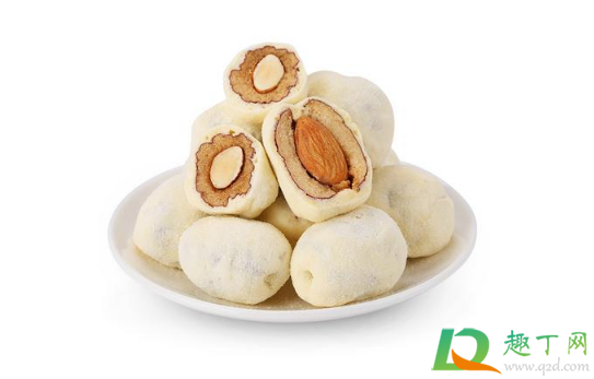 奶枣里面的杏仁什么口味(奶枣杏仁口感)