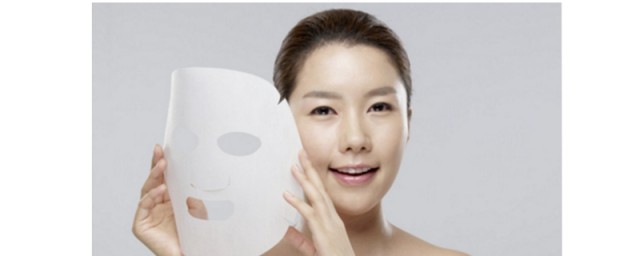 做好以下几点皮肤湿润不起皱纹(皮肤太干会起皱纹吗)